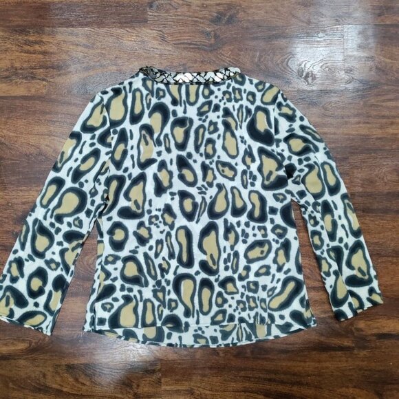 SoCa St. John Leopard Print Embellished Neckline Long Sleeve Blouse Size Small - Picture 3 of 13